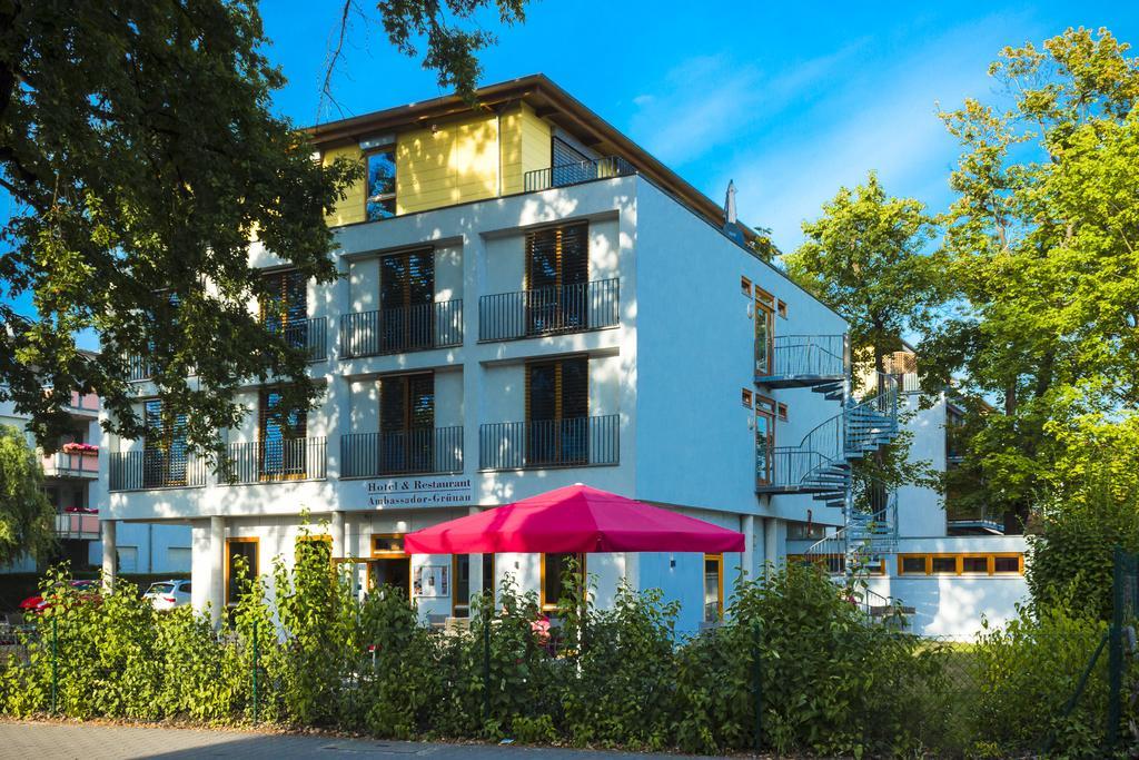 Hotel Ambassador-Berlin Gruenau Kültér fotó