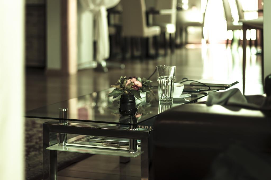 Hotel Ambassador-Berlin Gruenau Kültér fotó