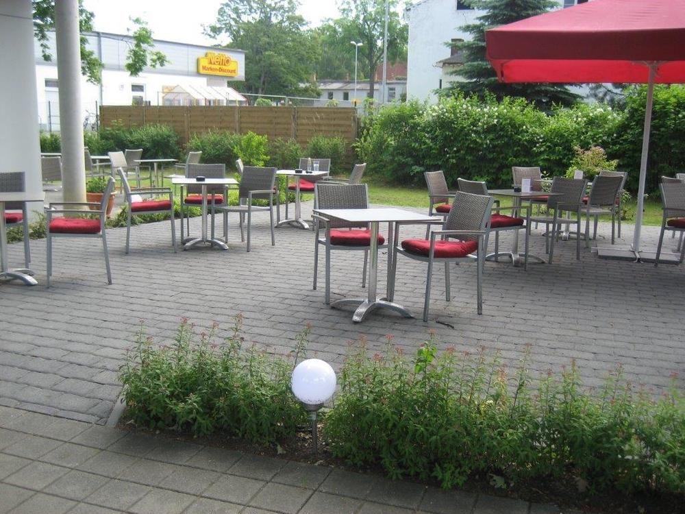 Hotel Ambassador-Berlin Gruenau Kültér fotó