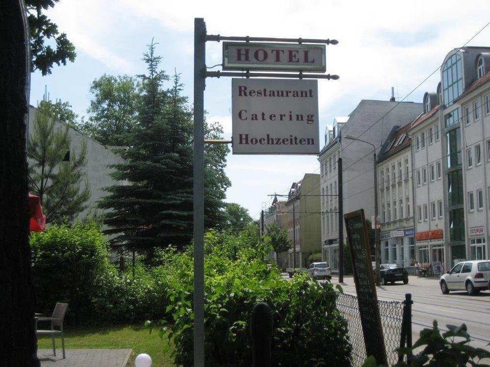 Hotel Ambassador-Berlin Gruenau Kültér fotó