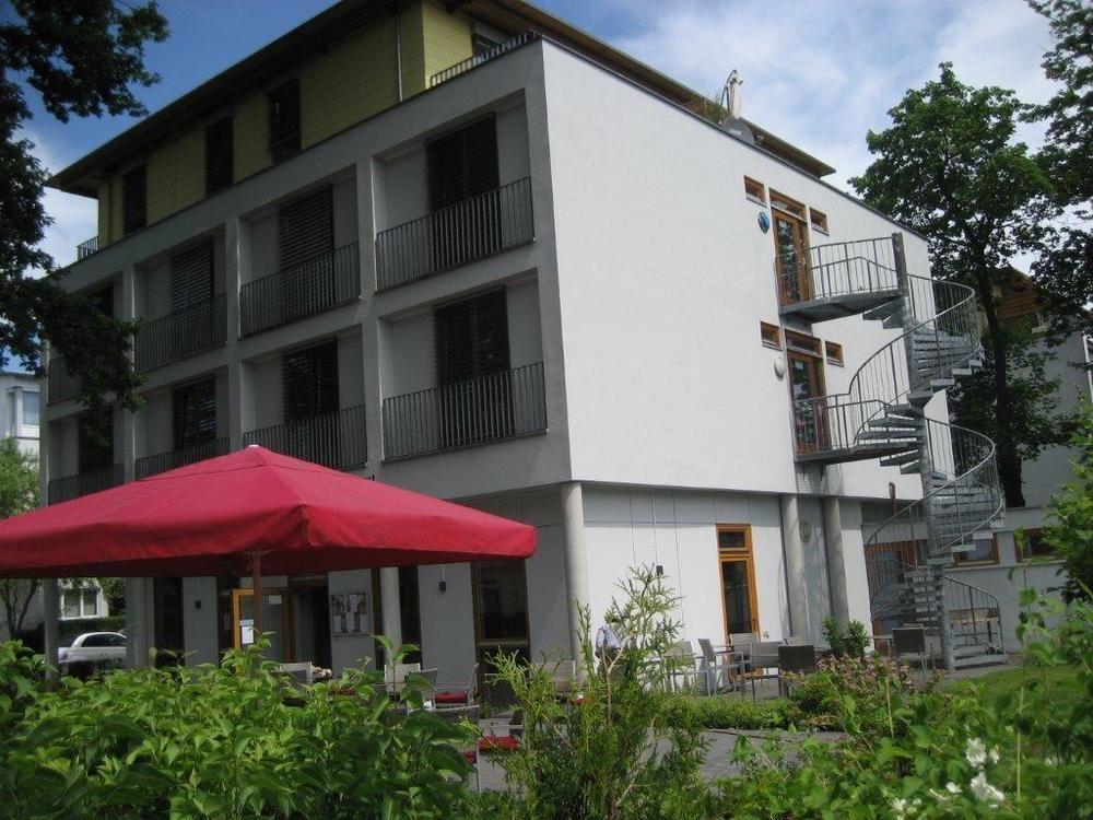 Hotel Ambassador-Berlin Gruenau Kültér fotó