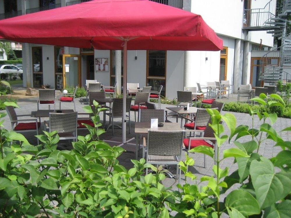 Hotel Ambassador-Berlin Gruenau Kültér fotó