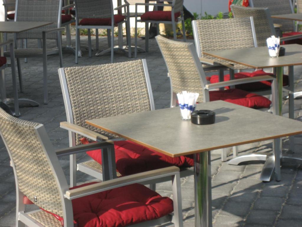 Hotel Ambassador-Berlin Gruenau Kültér fotó